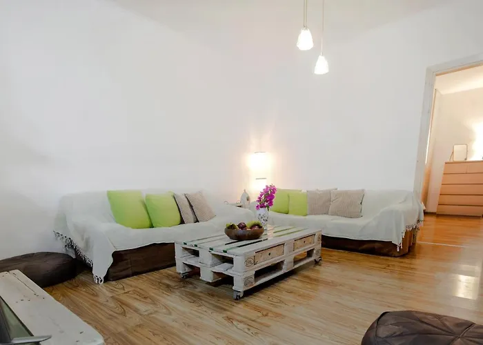 Alesti House With Garden And Private Beach Access